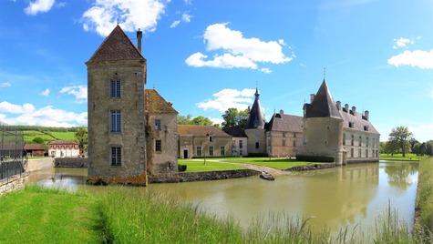 château de commarin